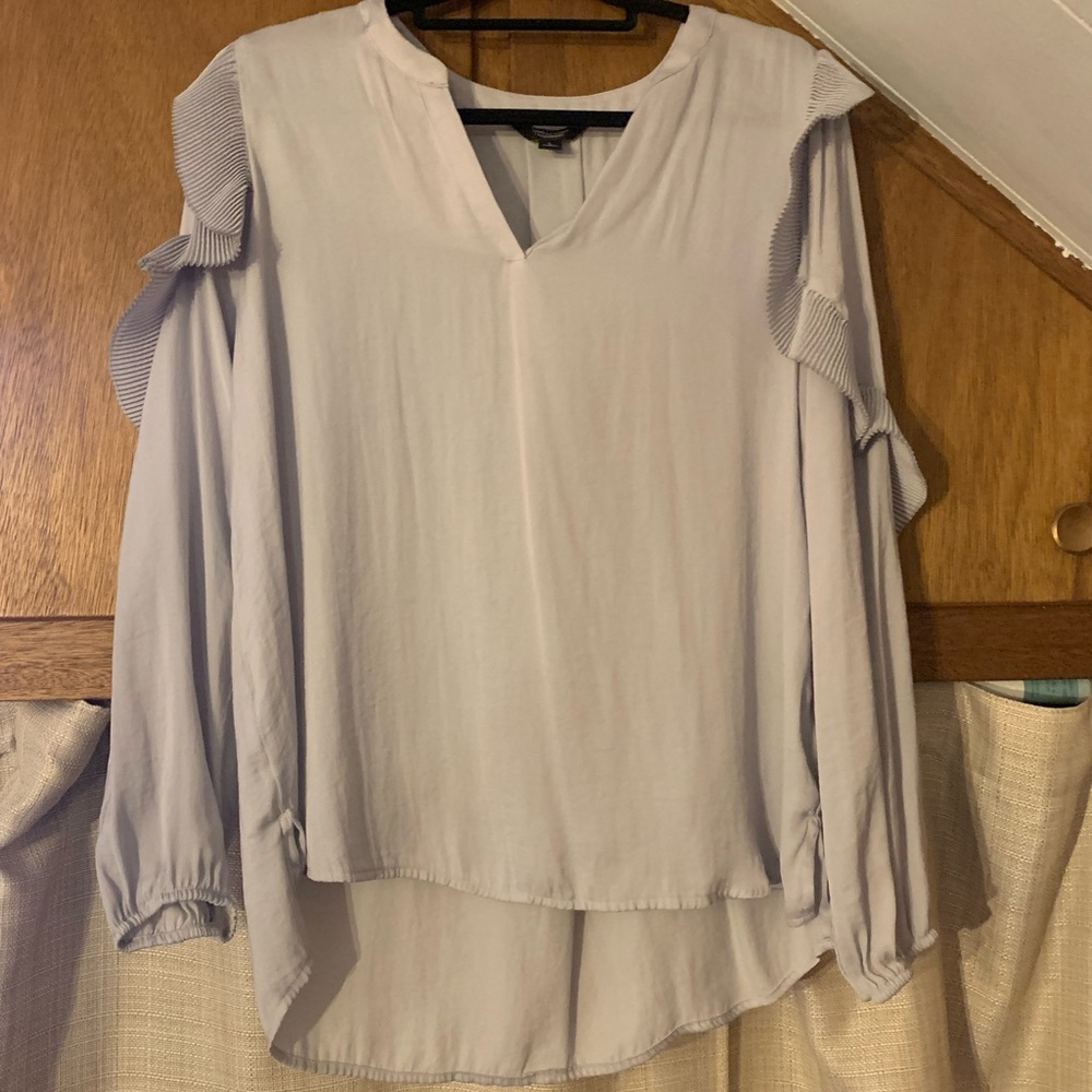 Simply Vera Vera Wang, Light grey accordion pleat blouse